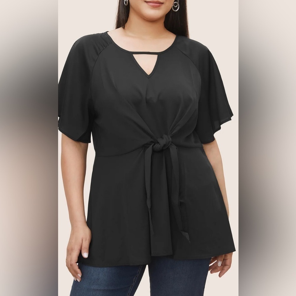 Bloomchic Keyhole Knotted Front Blouse 14/16